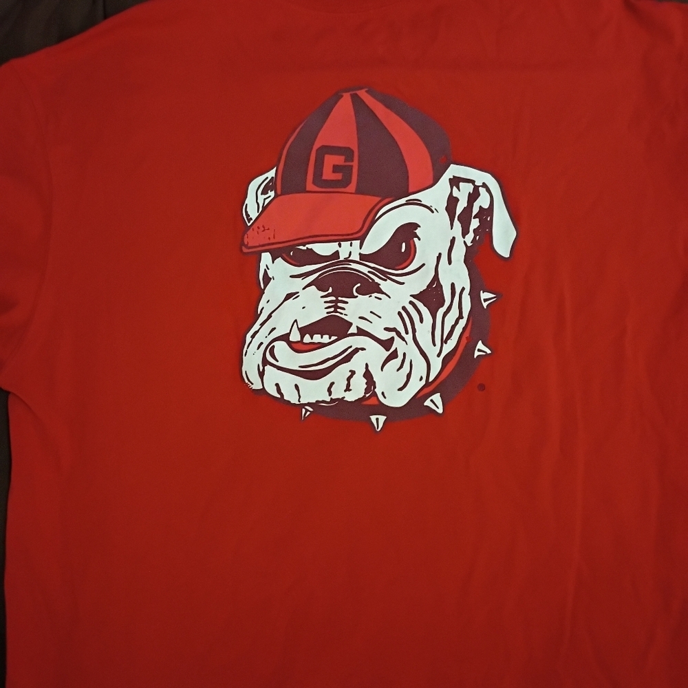 Classic Georgia Bulldogs Red Nike T-shirt. Perfect for Game Day. - Picture 2 of 5